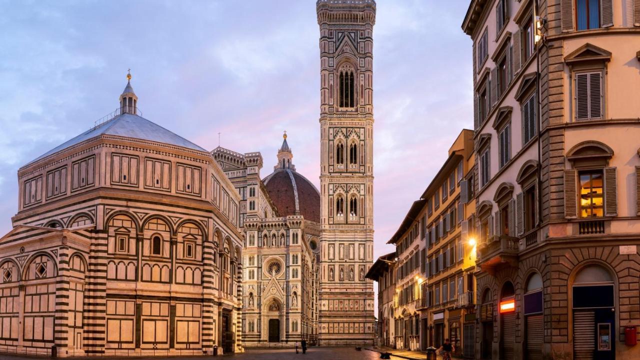 Historic Center Palace - Huge 4 Bedrooms Santa Croce Apartment - By LikehomeFlorenz Exterior foto