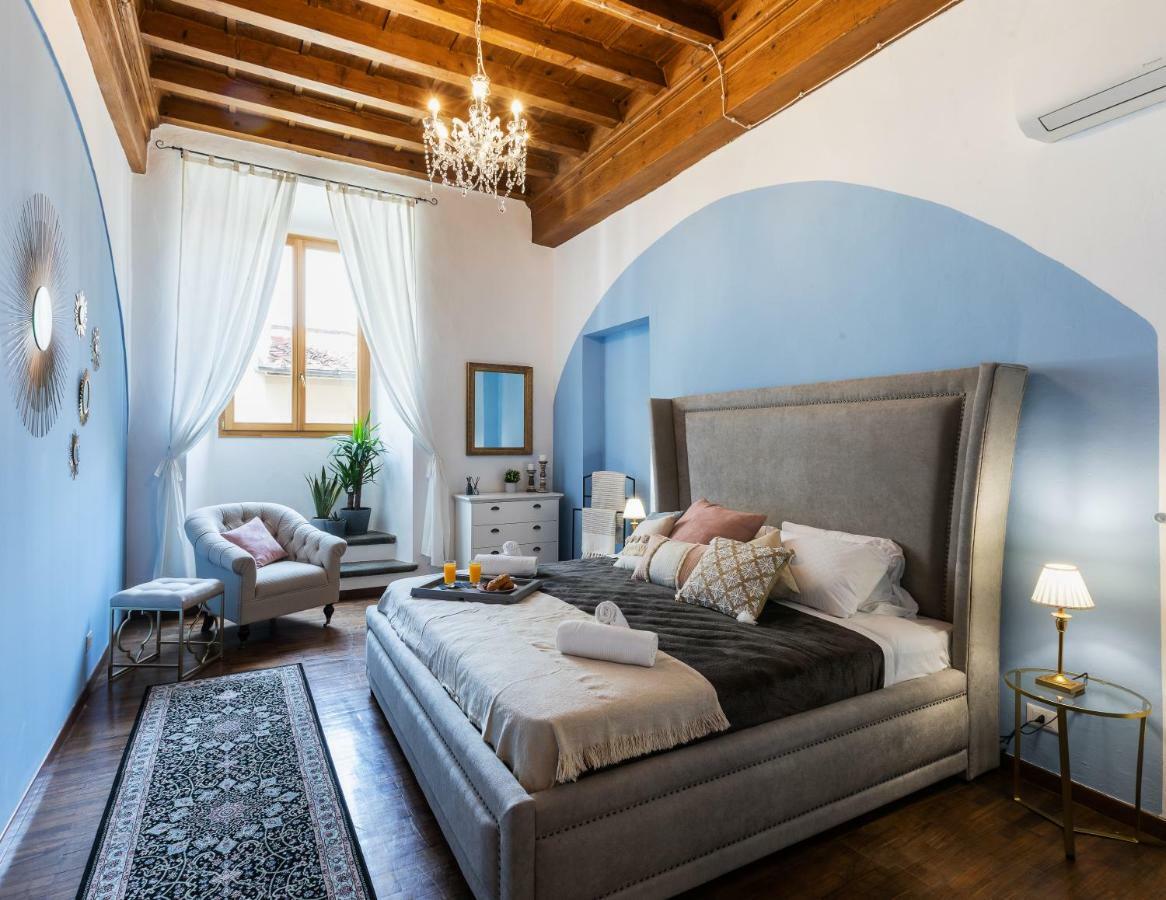 Historic Center Palace - Huge 4 Bedrooms Santa Croce Apartment - By LikehomeFlorenz Exterior foto